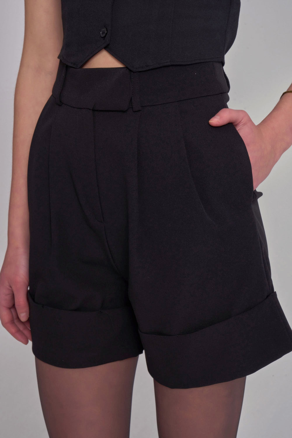 Short Noir Taille Haute