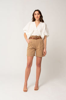  Short en gabardine plissé